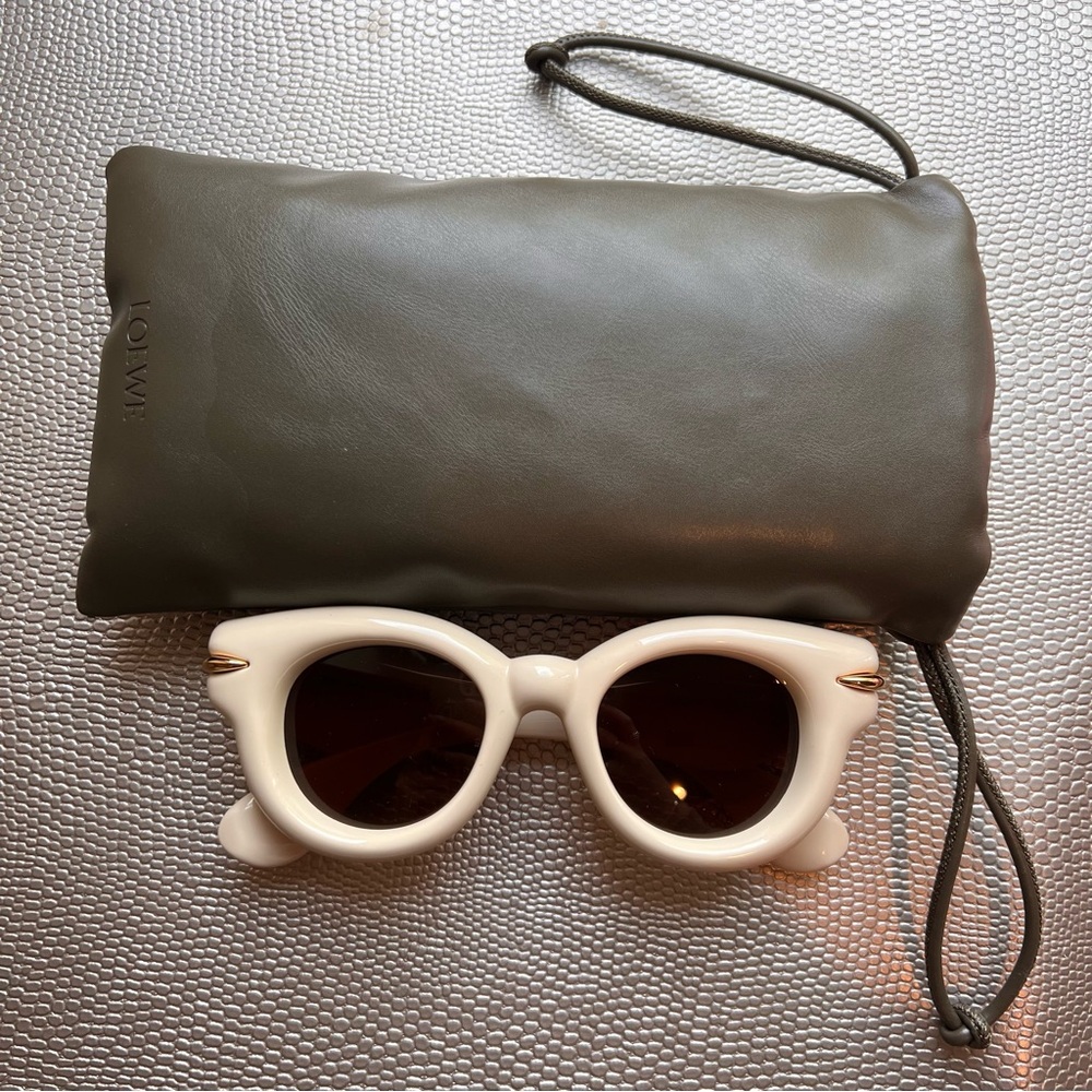 Cream Loewe Sunglasses with Case